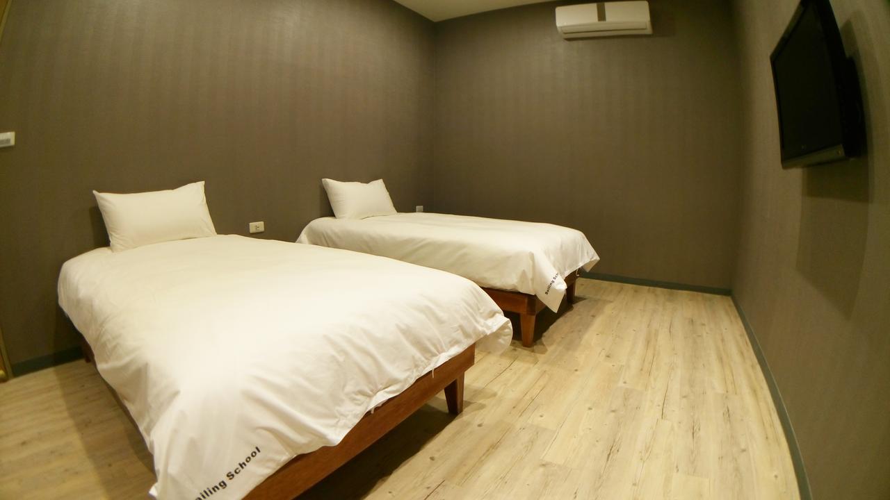 Fun Wind Sailing Hostel Nanwan Luaran gambar