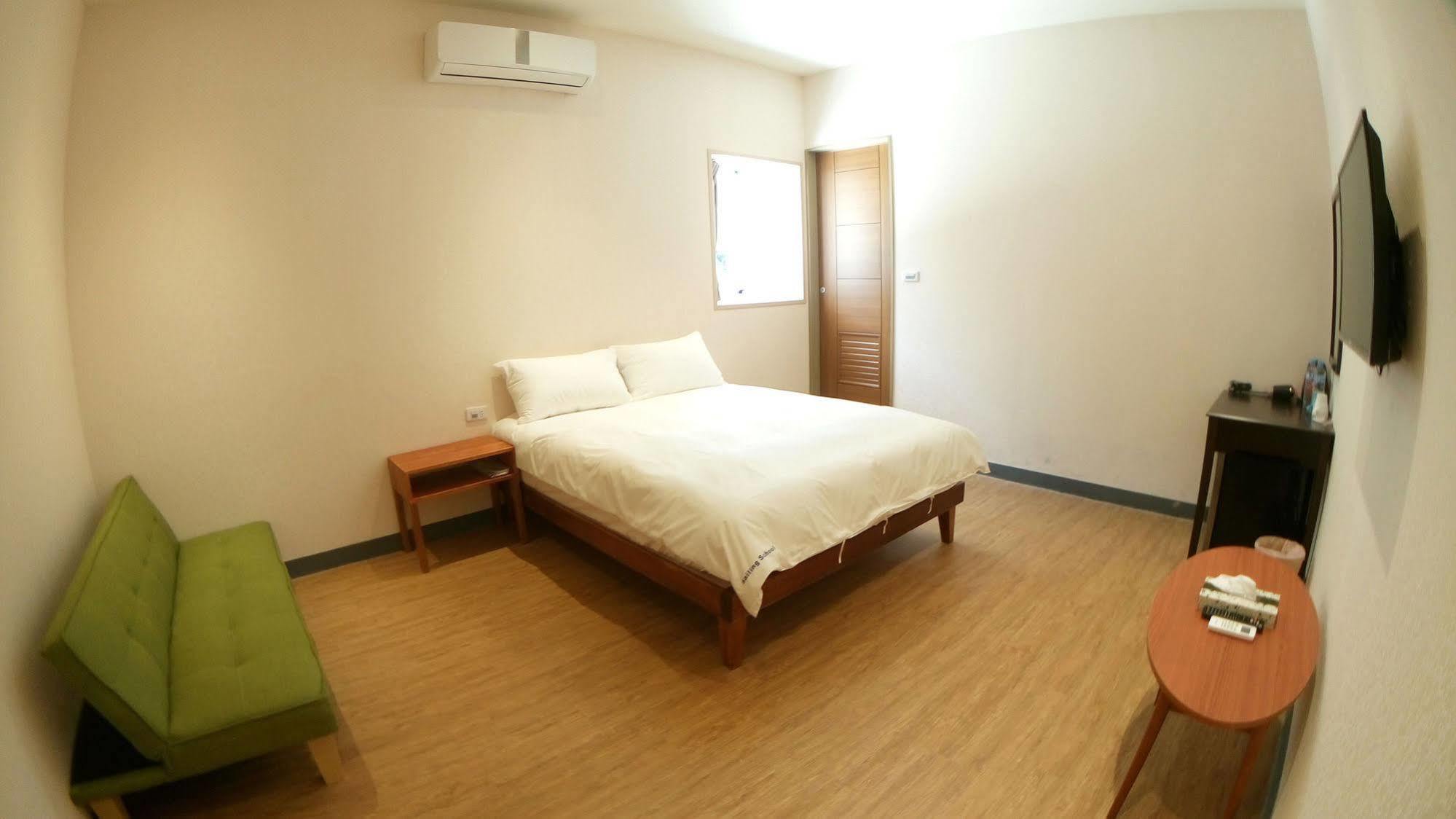 Fun Wind Sailing Hostel Nanwan Luaran gambar